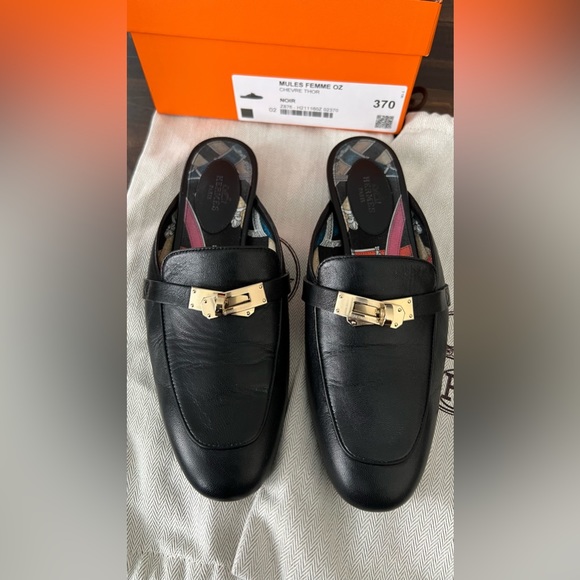 Authentic Hermes OZ Mules in Size 37 Black with Gold Hardware - Picture 3 of 16